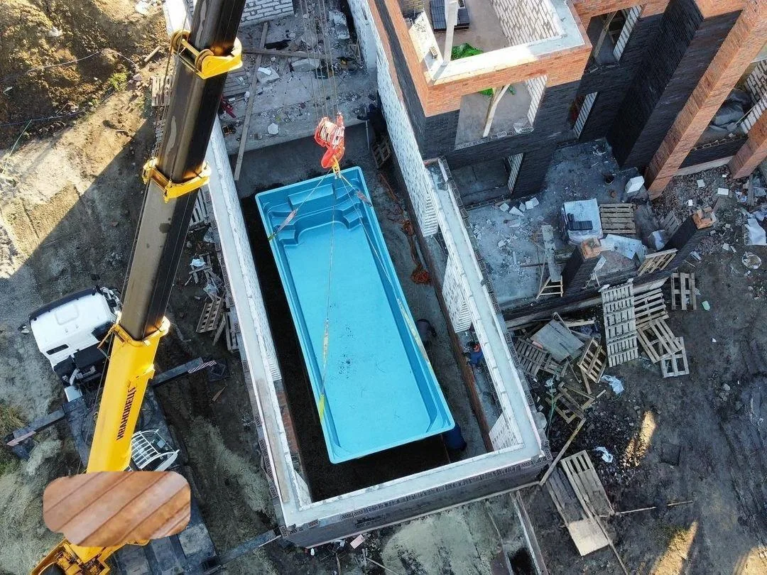 Laguna 9 — зона отдыха у бассейна в Первоуральске